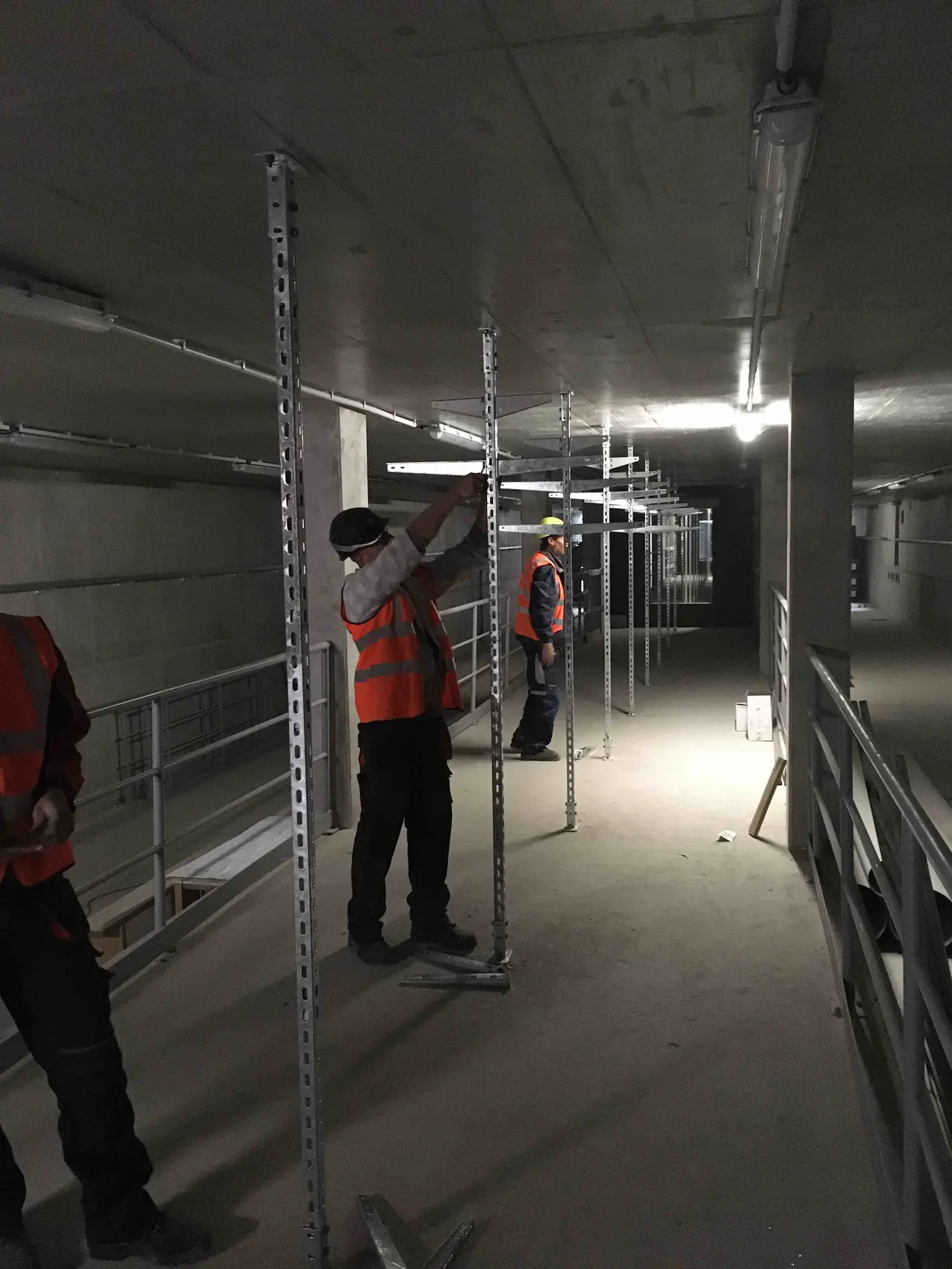 Zámečnické a montážní práce — průmyslový projekt